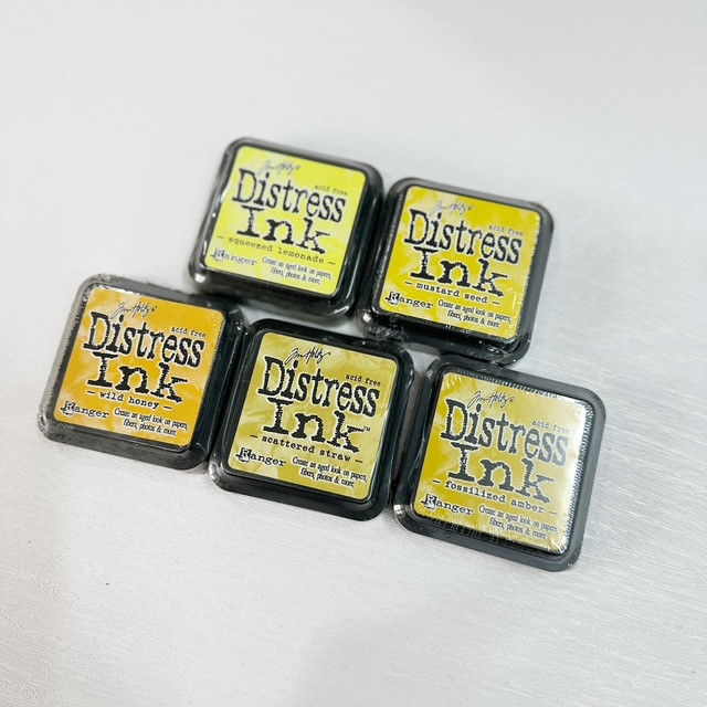 Ranger Ink Tim Holtz Distress Ink Pads, Full Size - Group 9 (Yellows) - Image 3