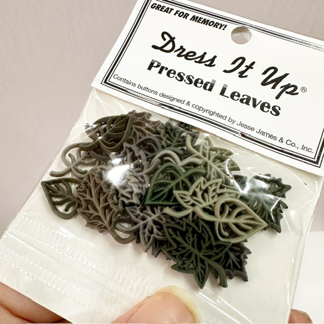 Dress It Up Memory Mates Buttons - Pressed Leaves (For Journals, Scrapbooks) - Image 3