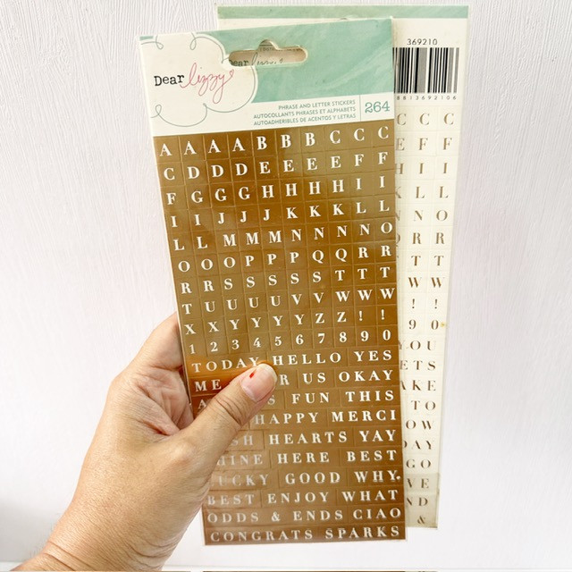 American CRafts Dear Lizzy Serendipity Stickers - Phrase & Letter - Gold Foil (264 Piece)