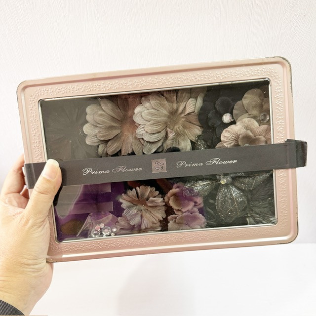 Prima Marketing Crown Jewels Collection - Queen Victoria