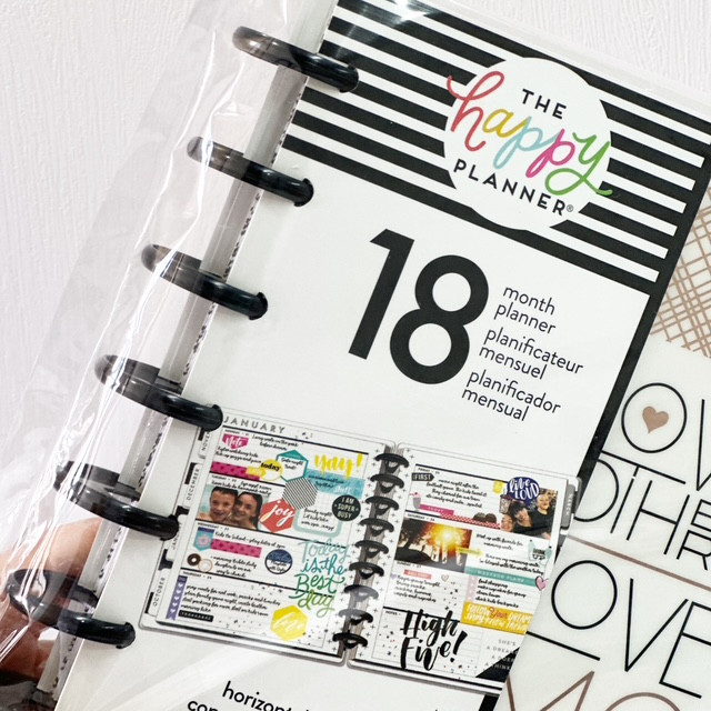 Happy Planner 18-Month Dated Medium Planner 7.75"X9.75" - MODERN CHIC Horztl, Jul 2018-Dec 2019 (CLEARANCE FOUND LAST 2 COPIES) - Image 3