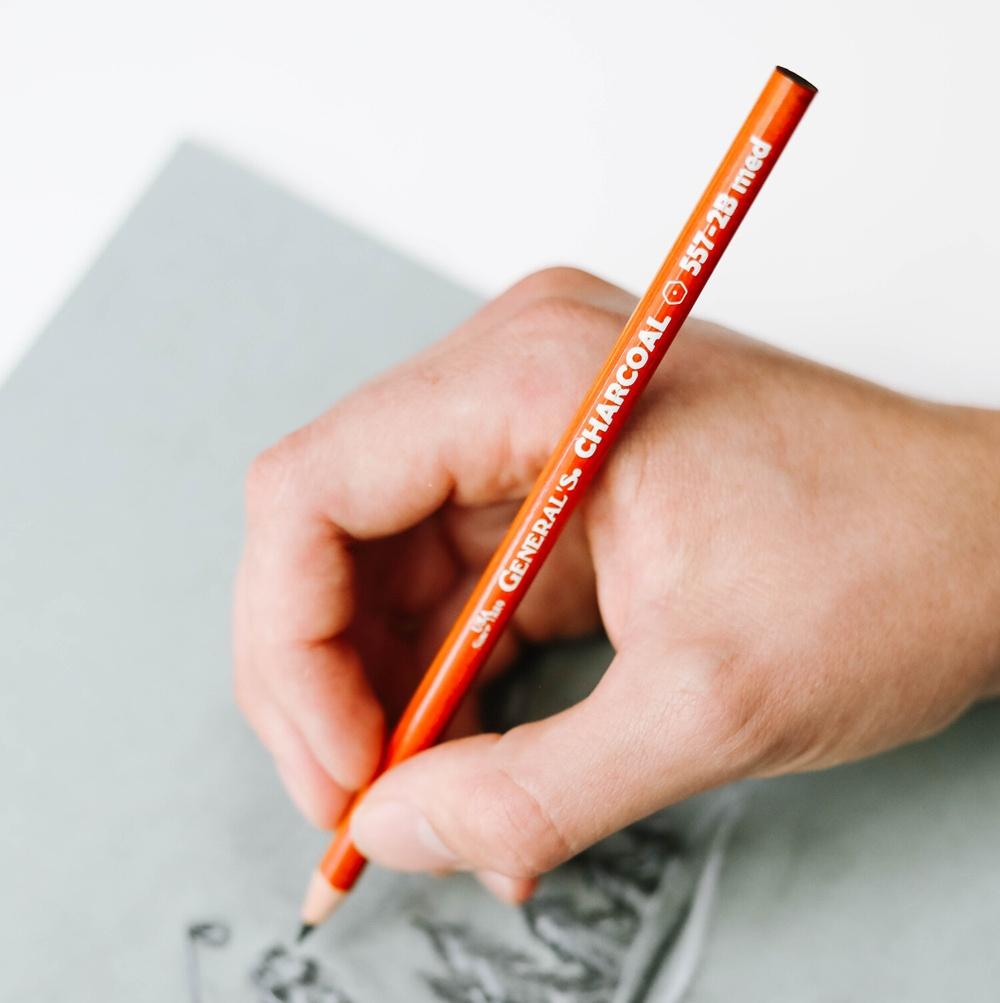 General's Charcoal Drawing Pencil - Image 7