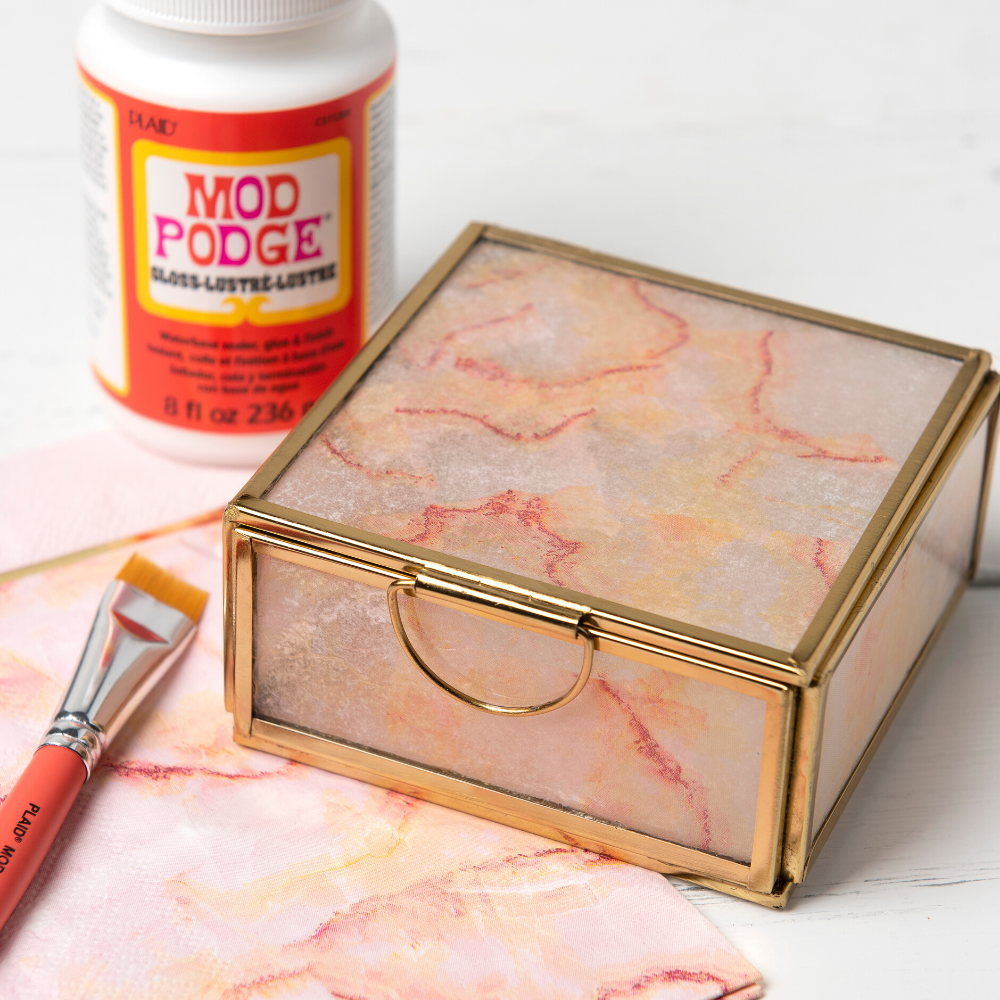Mod Podge Gloss Finish - 32 oz - Image 3